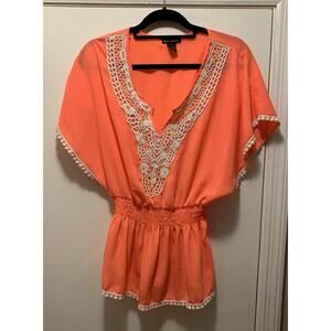 Miss Chievous Women’s Top M Crochet Border